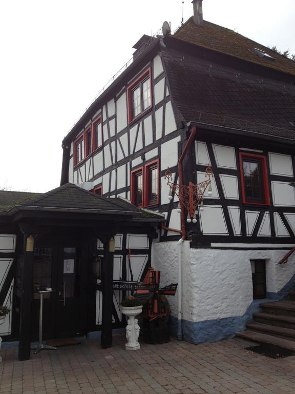 Hotel-Restaurant Walkmühle Usingen Exterior foto